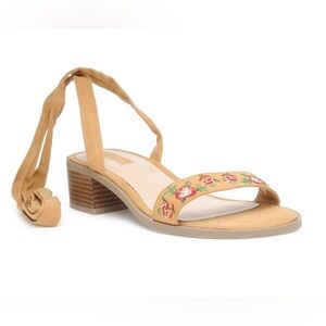 Forever 21 Floral Embroidered Faux Leather Wrap Tie Lace Up Sandals